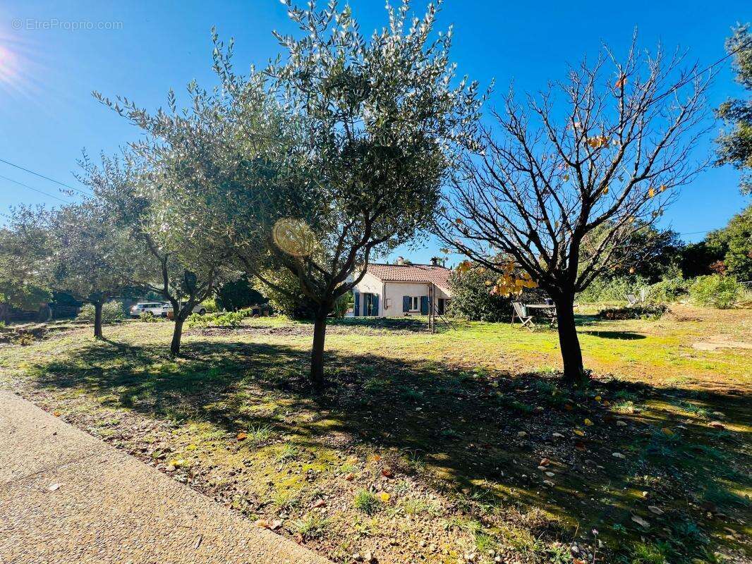 Maison à LA CADIERE-D&#039;AZUR