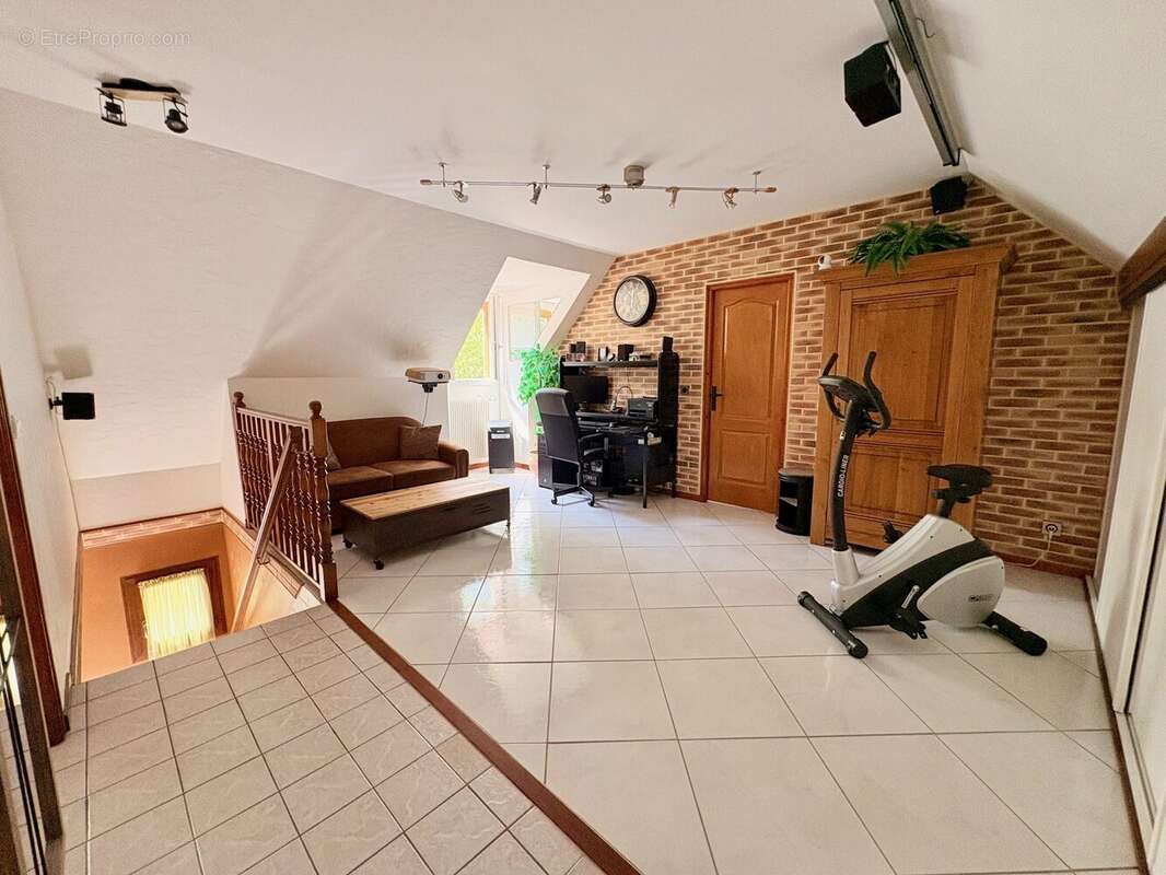Maison 150 m² à Saran  - photo 9