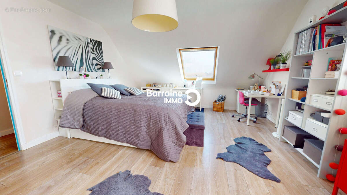 Maison à SAINT-MARTIN-DES-CHAMPS