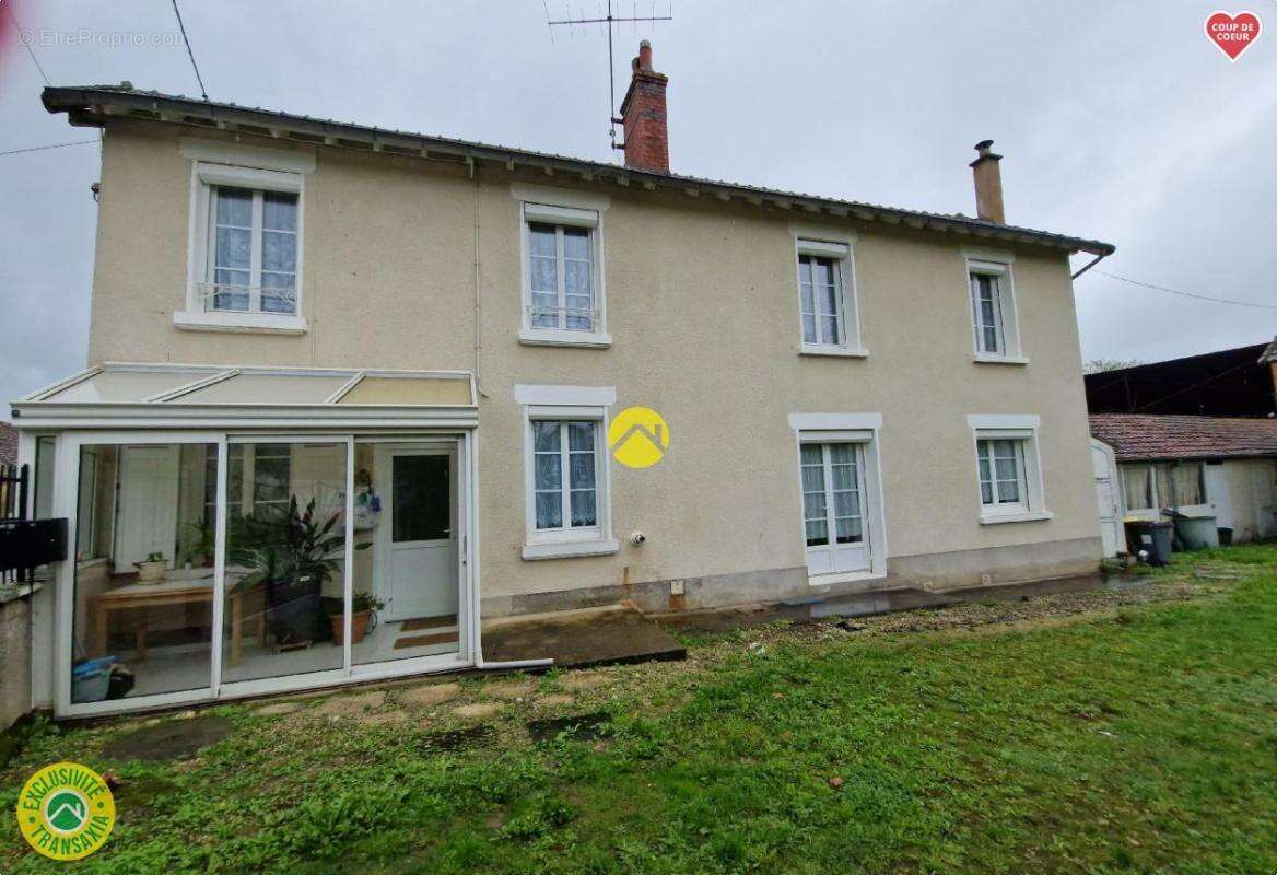 Maison à LA GUERCHE-SUR-L'AUBOIS
