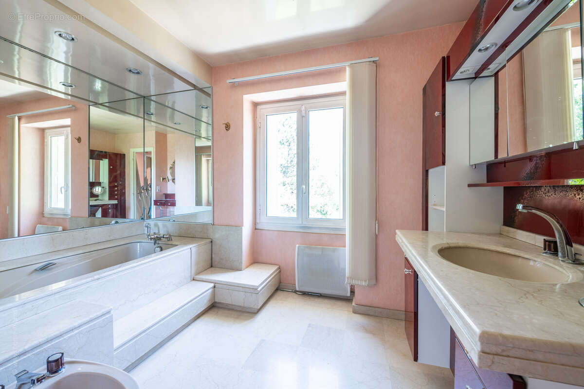 Maison à JOINVILLE-LE-PONT