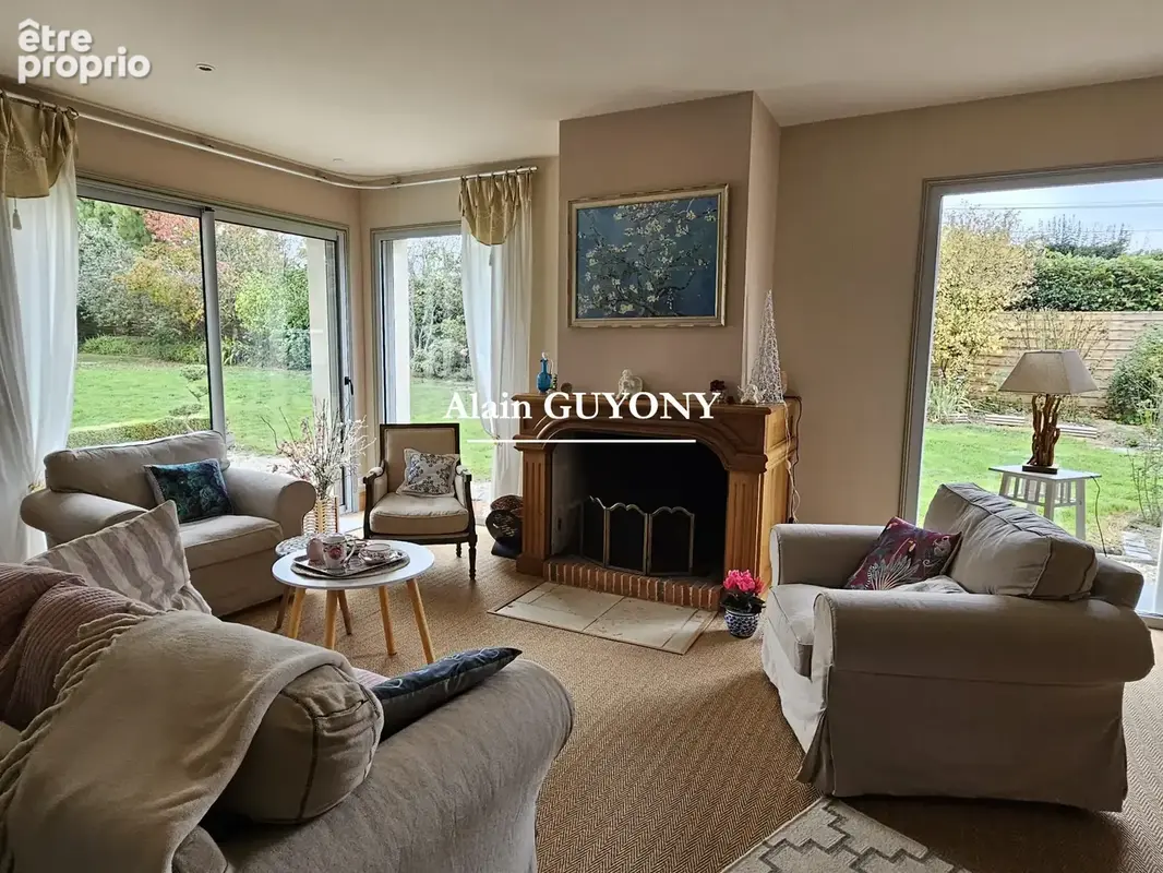 Maison 5 pièces 161 m² à vendre à Pont-L'eveque (14130) - photo 2