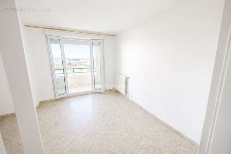 Appartement à BONDY