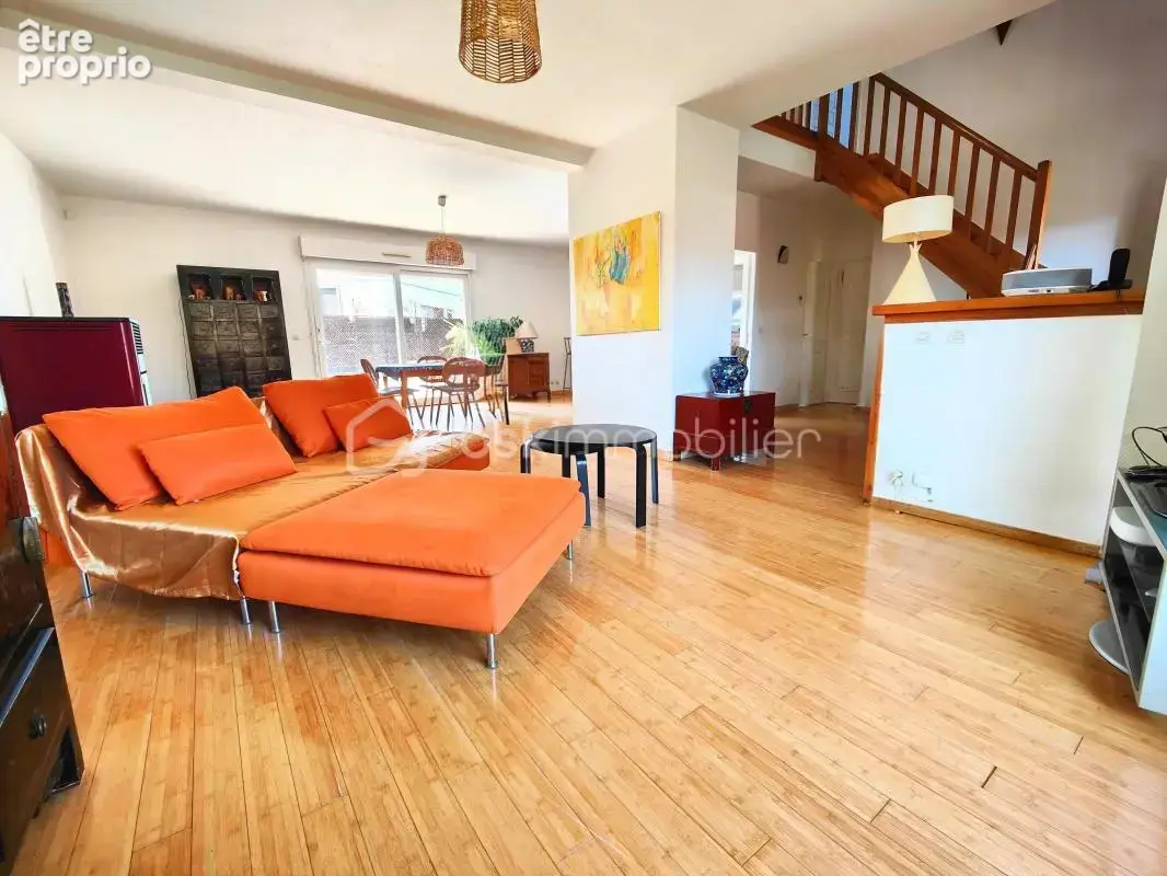 Belle maison familiale av 4 chambres, piscine chauffée et garage - photo 5