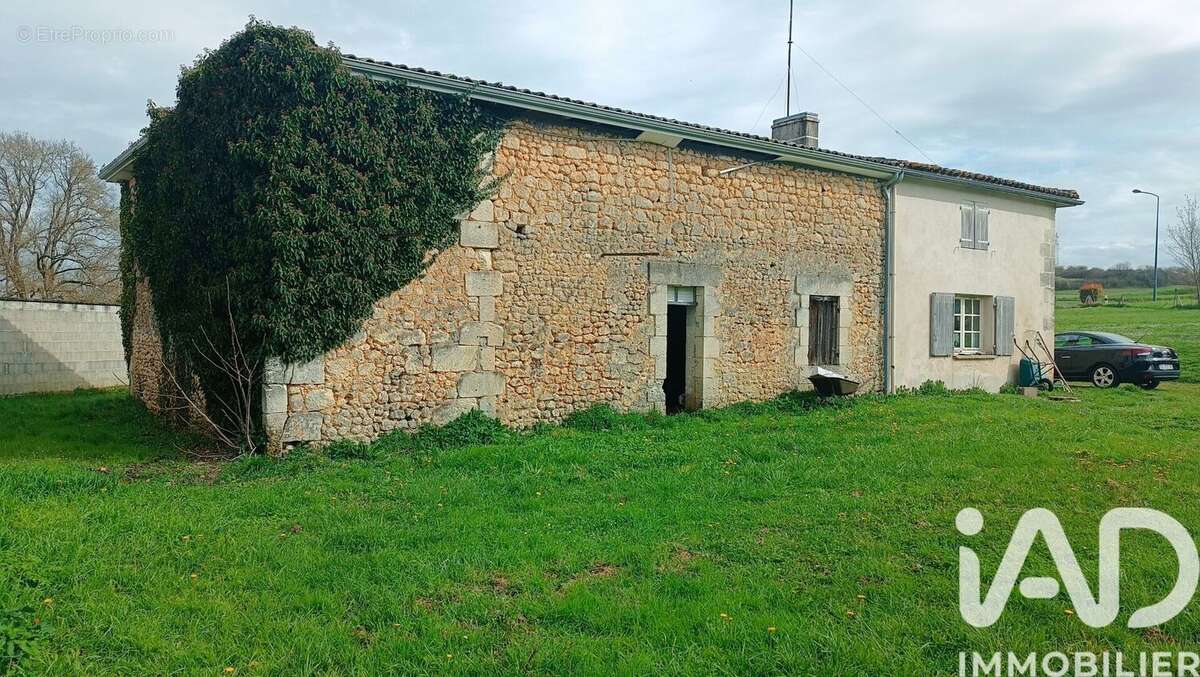Maison 96 m² à Saint-Martin-D'ary  - photo 8