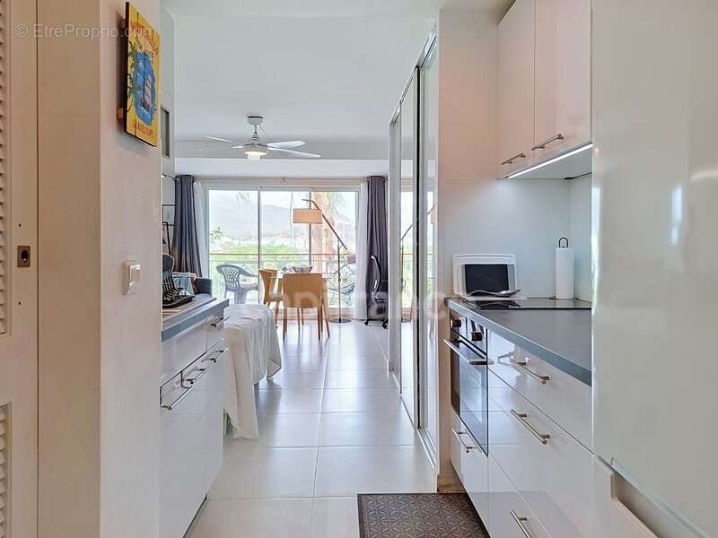 En exclusivité à vendre très joli studio dans résidence avec piscine et accès direct plage à marigot, saint-martin (97150) - photo 2
