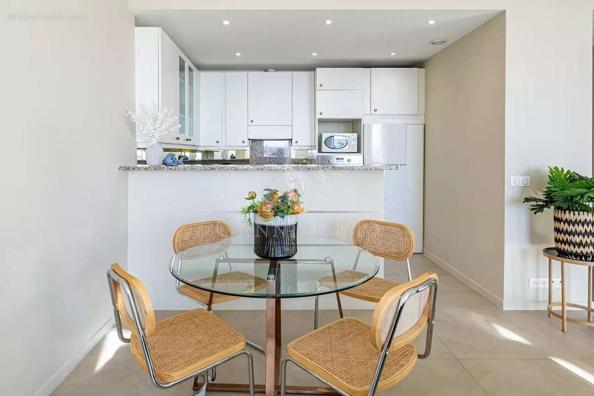 Appartement à CANNES