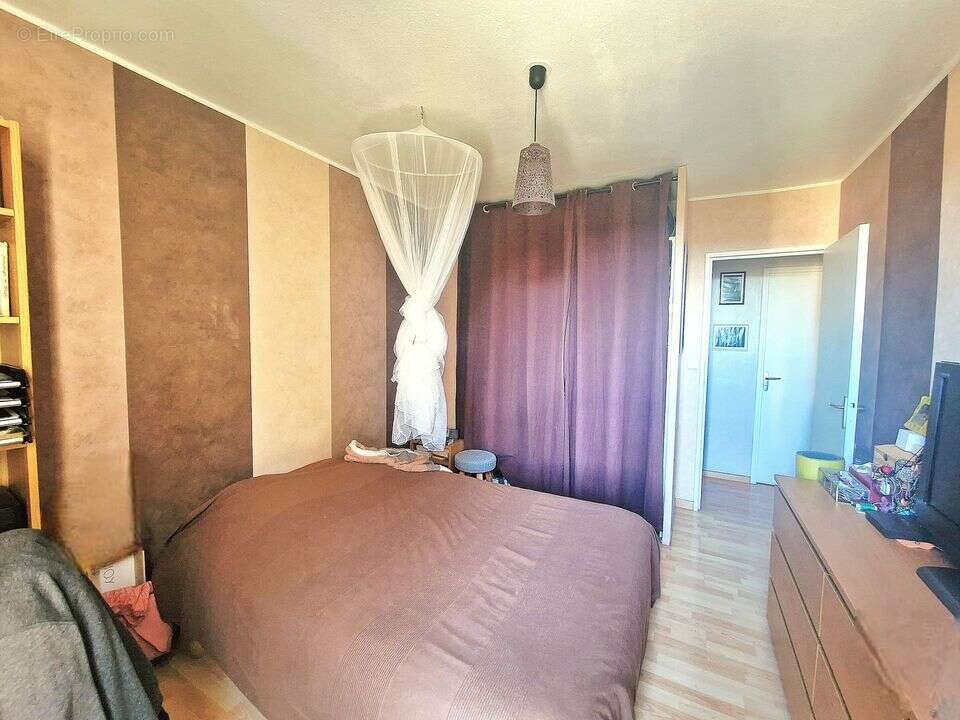 Type 5-Lumineux-87m²-Proximité commerces et - Appartement à AUBAGNE