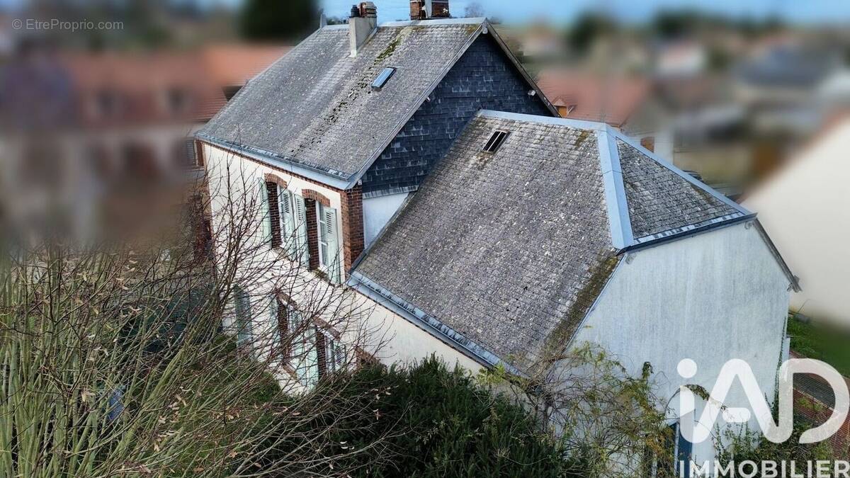 Photo 1 - Maison à JOUY