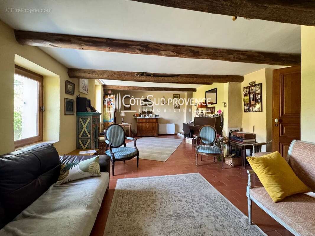 Maison à MALEMORT-DU-COMTAT