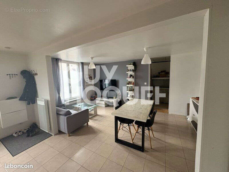 Appartement à EZY-SUR-EURE