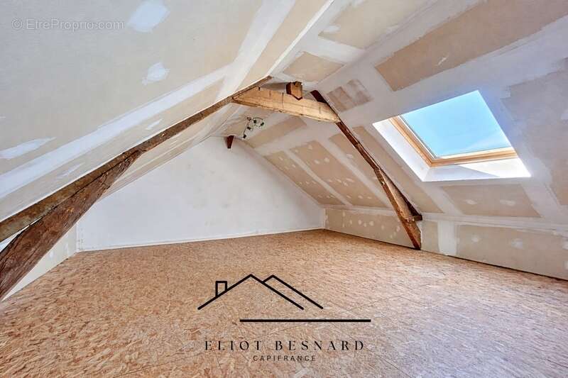 Maison à SAINT-PIERRE-SUR-DIVES