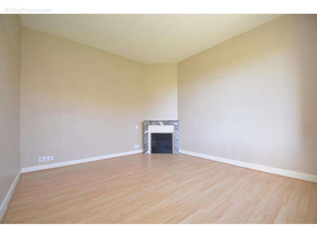 Maison à MONTPON-MENESTEROL