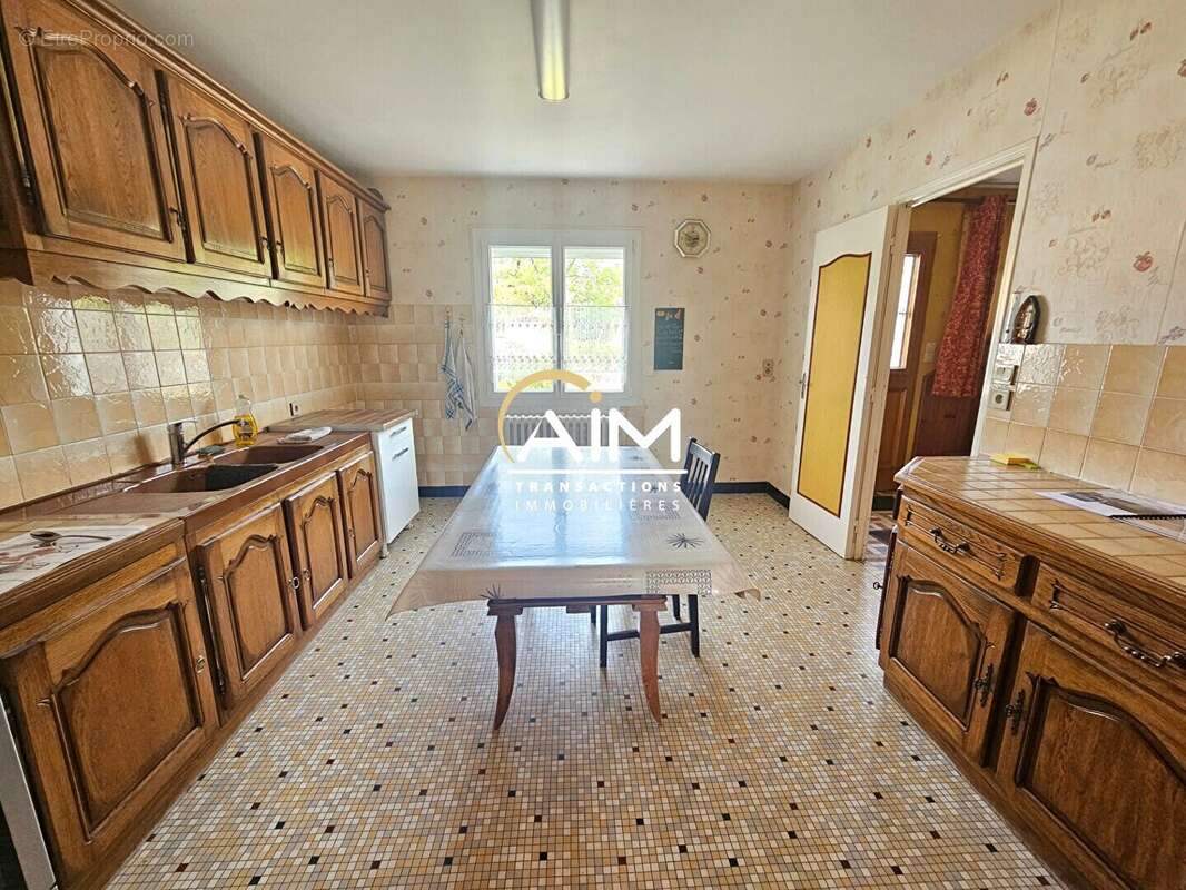 Maison à MONTLOUIS-SUR-LOIRE