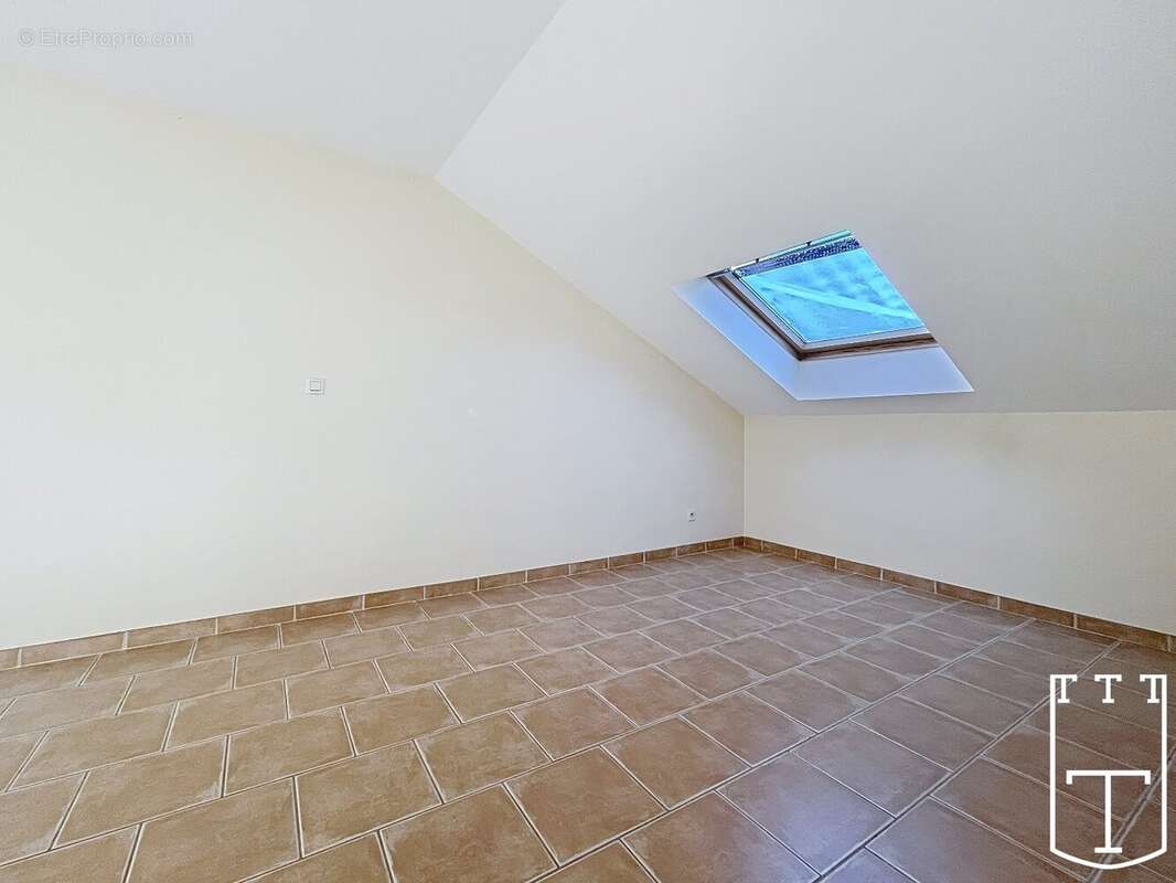 Appartement Duplex centre RUOMS - photo 5
