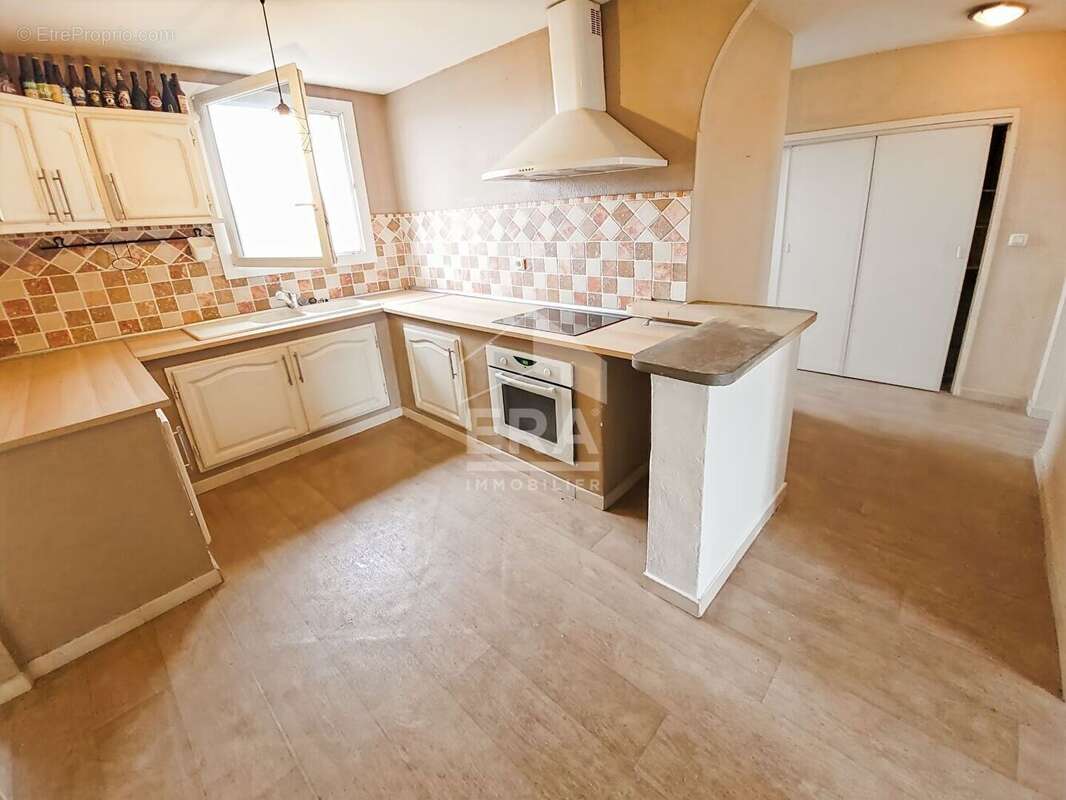Appartement à SALON-DE-PROVENCE