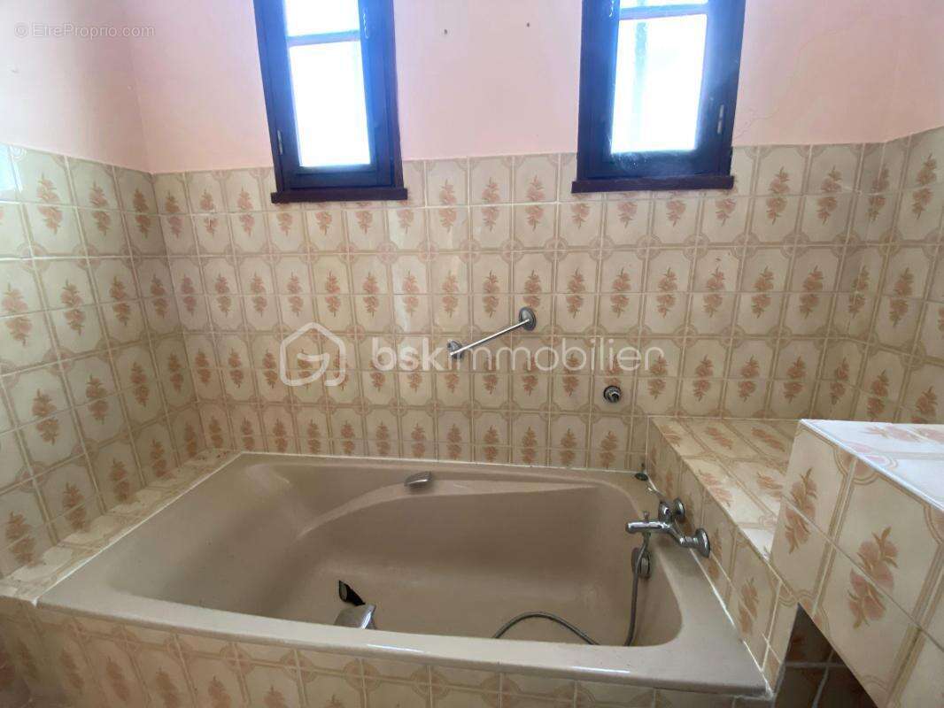 Maison à SAIGNON