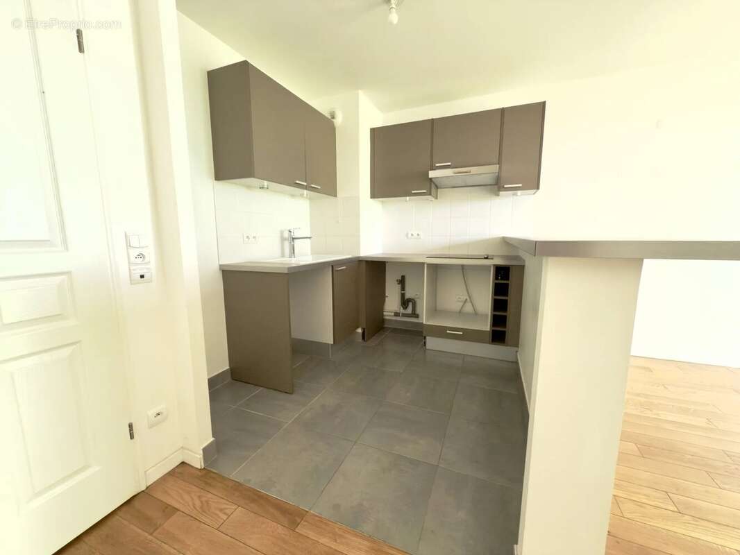 Appartement à PARIS-11E