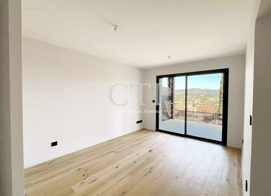 Appartement à VAISON-LA-ROMAINE