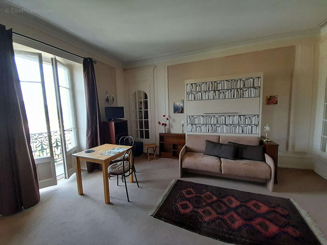 Appartement à AIX-LES-BAINS