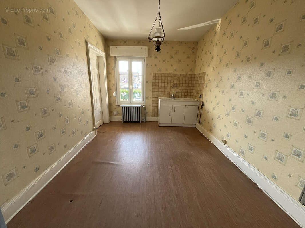 Appartement à CLOUANGE