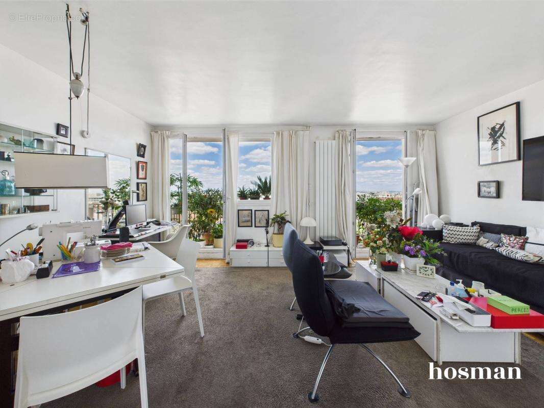 Appartement à PARIS-17E