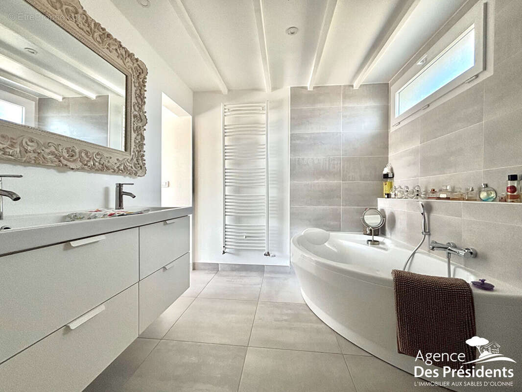 Maison - Les Sables d'Olonne - photo 9