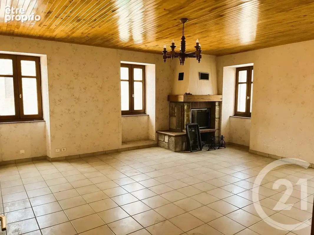 Maison 8 pièces 158 m² à vendre à Saint-Felicien (07410) - photo 9
