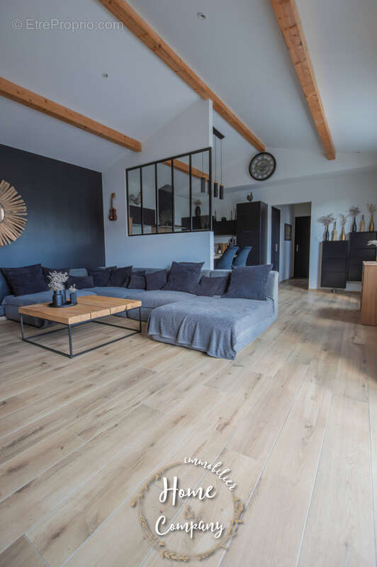 Maison à MORNAC-SUR-SEUDRE