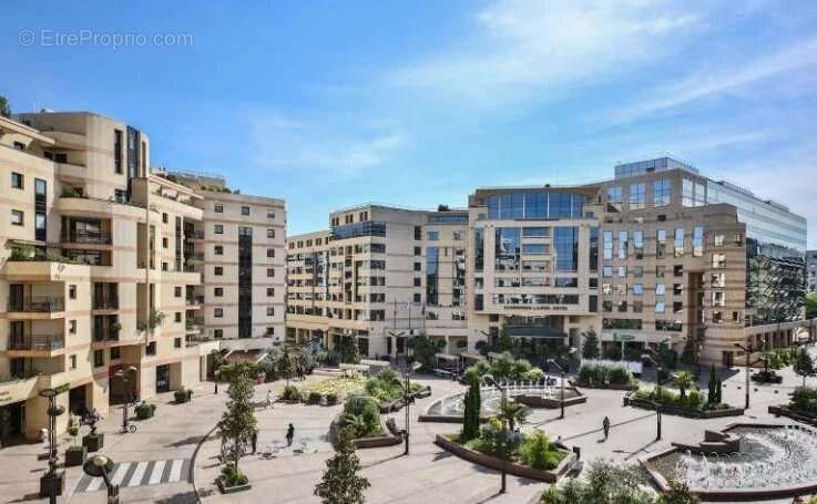 Appartement à LEVALLOIS-PERRET