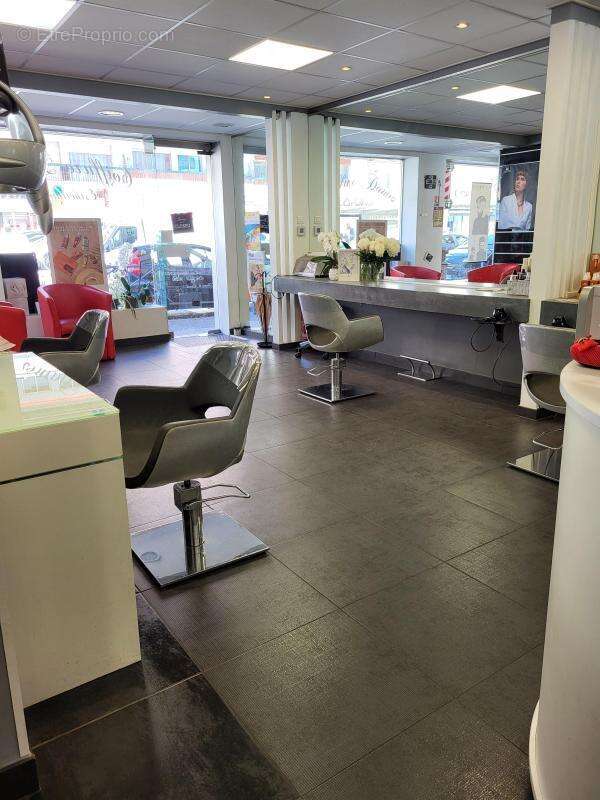 Commerce à CAGNES-SUR-MER