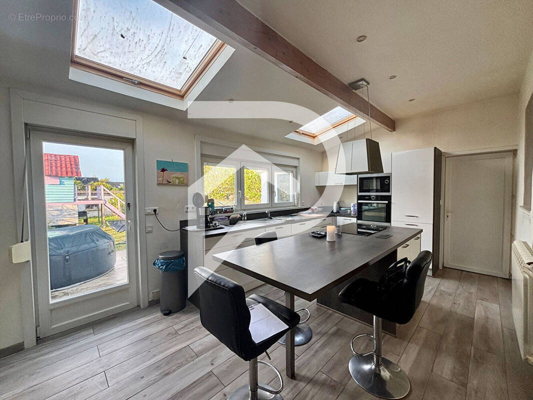 Maison à AULNOY-LEZ-VALENCIENNES