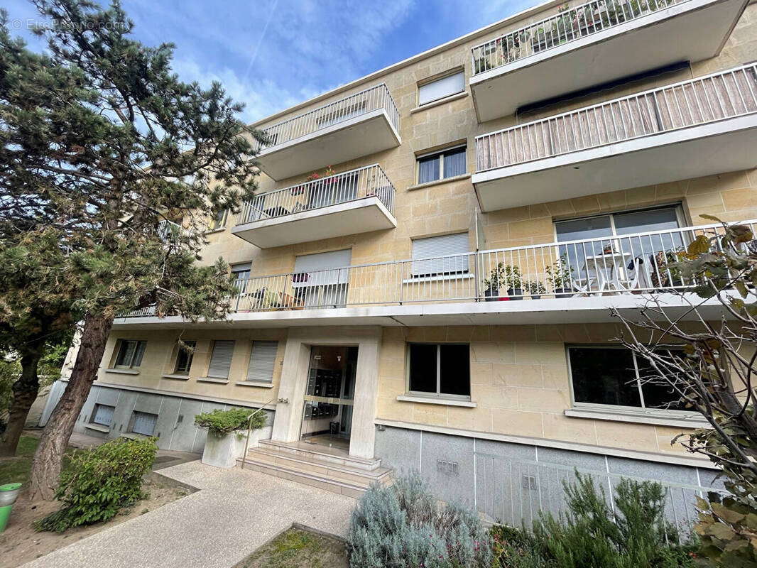 Appartement à LE RAINCY
