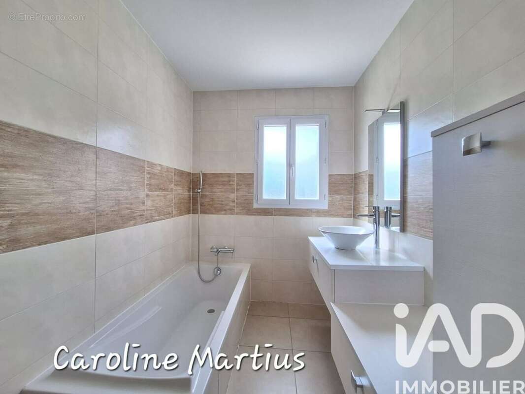 Maison 120 m² à Saint-Ouen-D'aunis  - photo 9