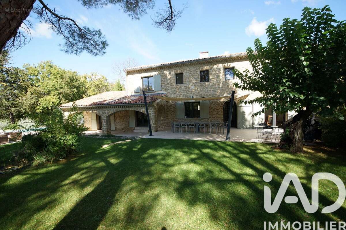 Photo 2 - Maison à VAISON-LA-ROMAINE