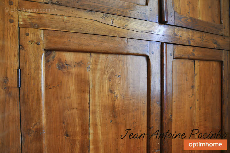 Maison à SAINTE-FOY-DE-PEYROLIERES