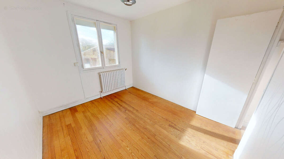 Maison à MEZIDON-CANON