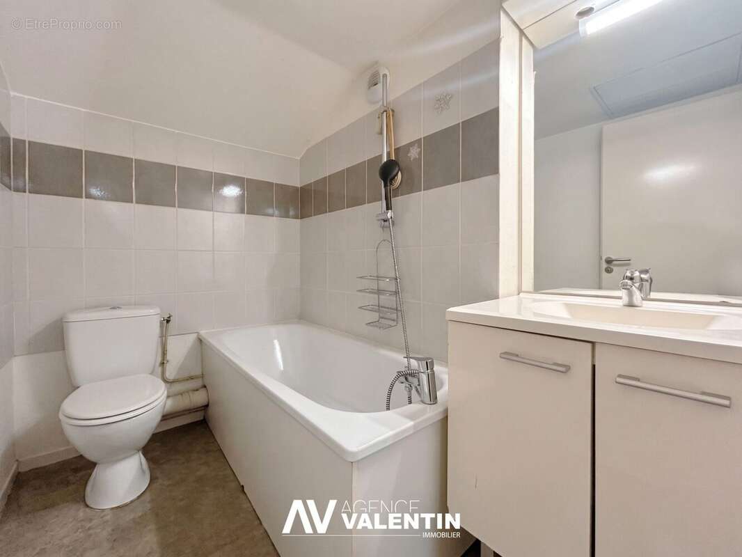 Appartement à ARS-SUR-MOSELLE