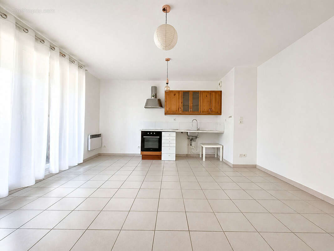 Appartement à MARSEILLE-7E