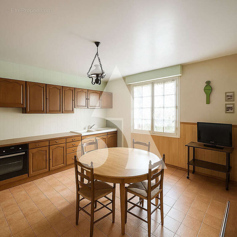 Maison à LOCOAL-MENDON