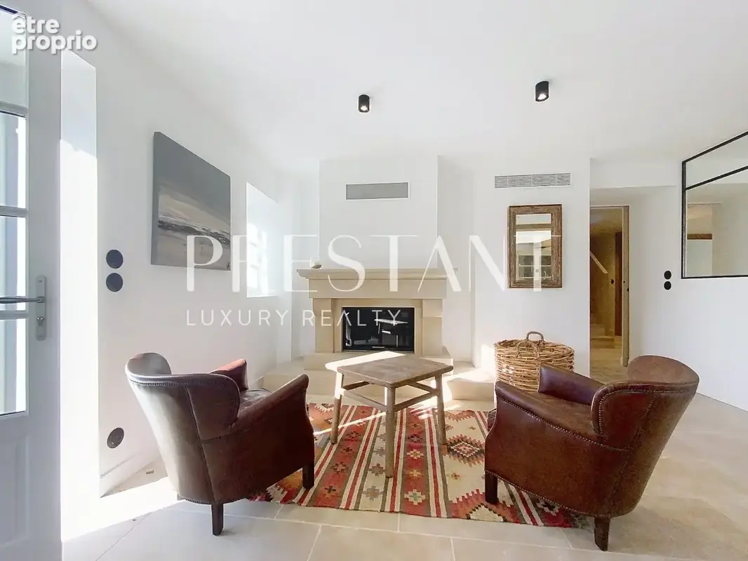 Propriété de Prestige à Bidart - Ferme du XVIIIème Rénovée avec Jardin Paysagé et Piscine - photo 11