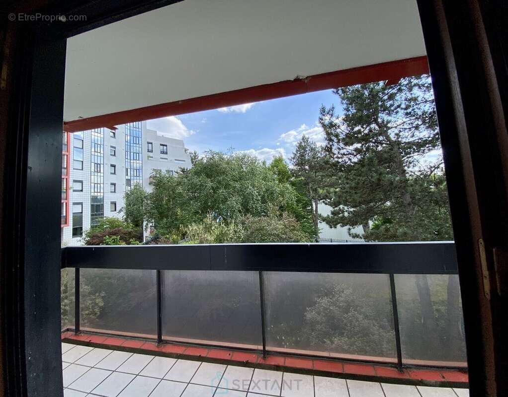 Appartement à ISSY-LES-MOULINEAUX