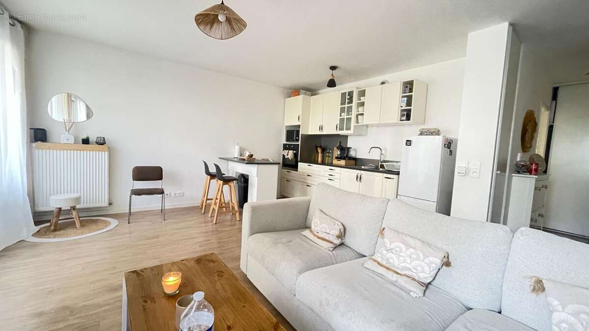 Appartement à LES ULIS