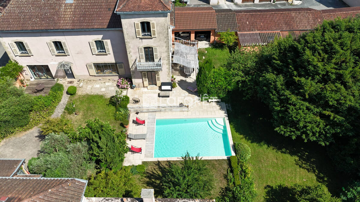Maison à CHATILLON-SUR-CHALARONNE