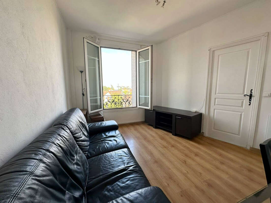 Photo Appartement à Saint-Maur-Des-Fosses au prix de 270 000€