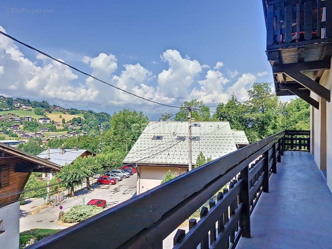 Chalet de caractère avec 3 appartements et spa, à deux pas du centre de Saint-Gervais - photo 10