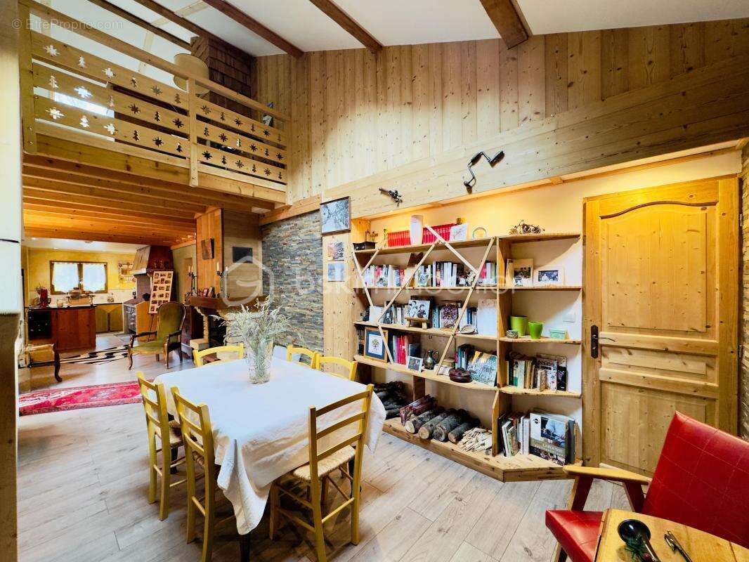 Maison à THORENS-GLIERES