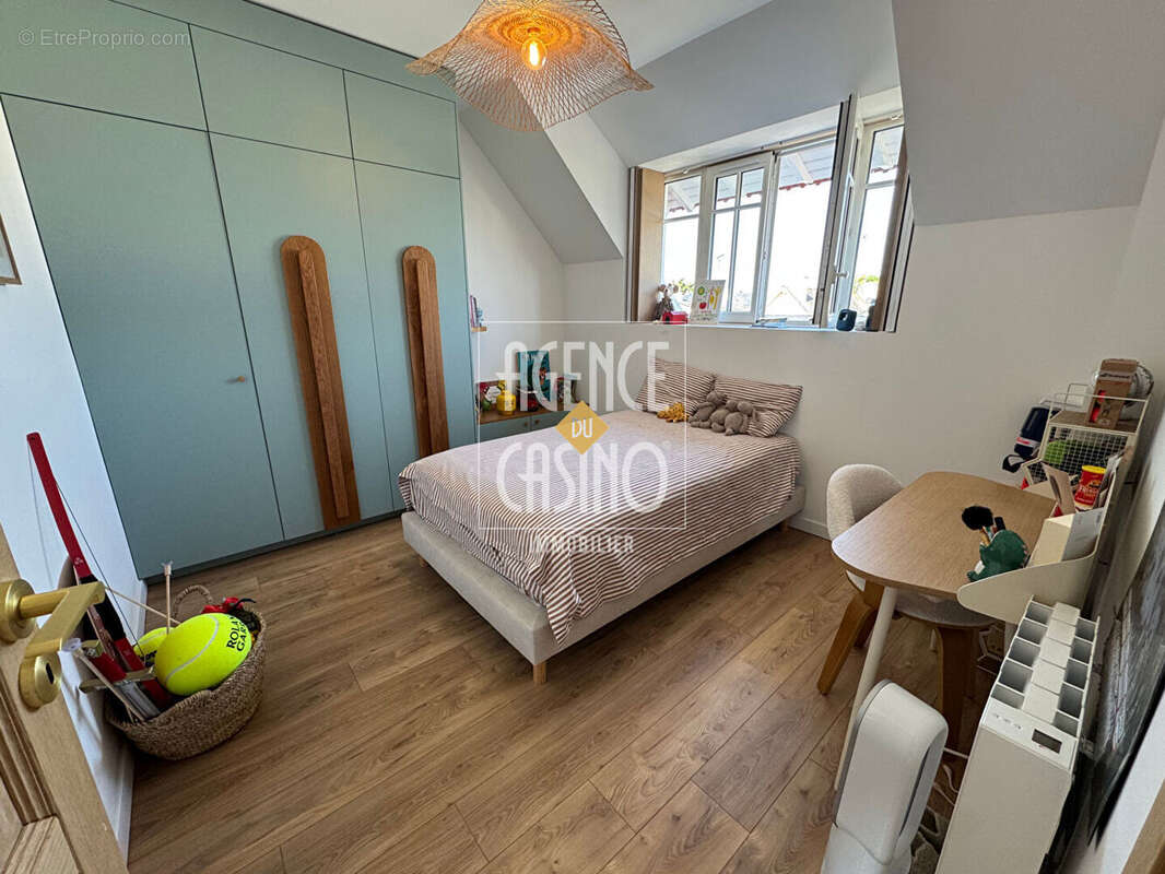 Maison en pierres, Le Pouliguen, proche centre bourg, 5 pièce(s) 138.36 m2 - photo 12