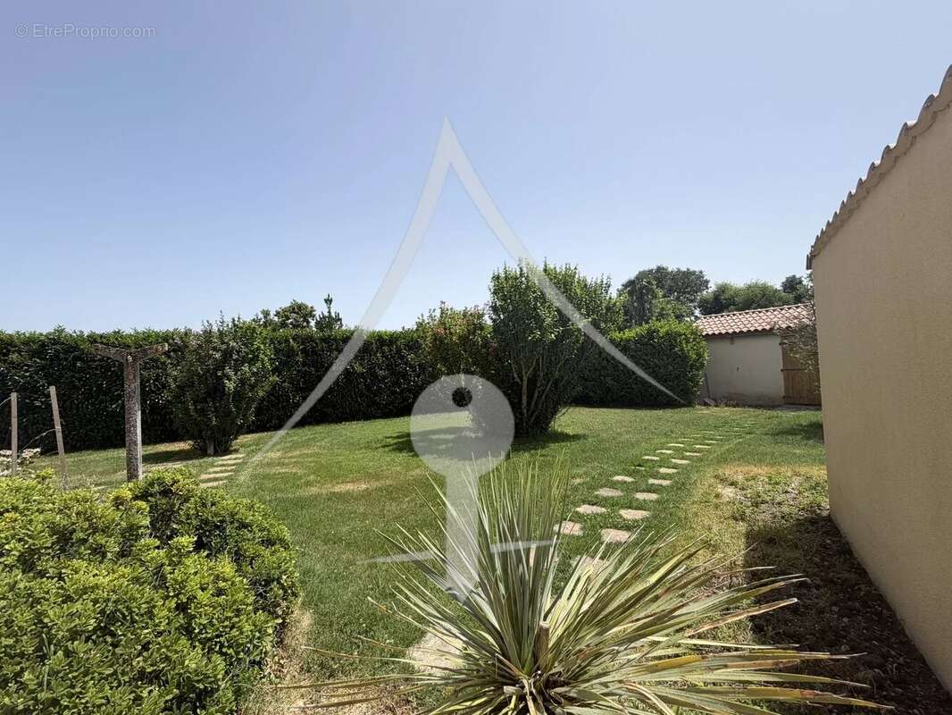 Charmante maison T5 avec piscine et jardin à Longages - photo 13