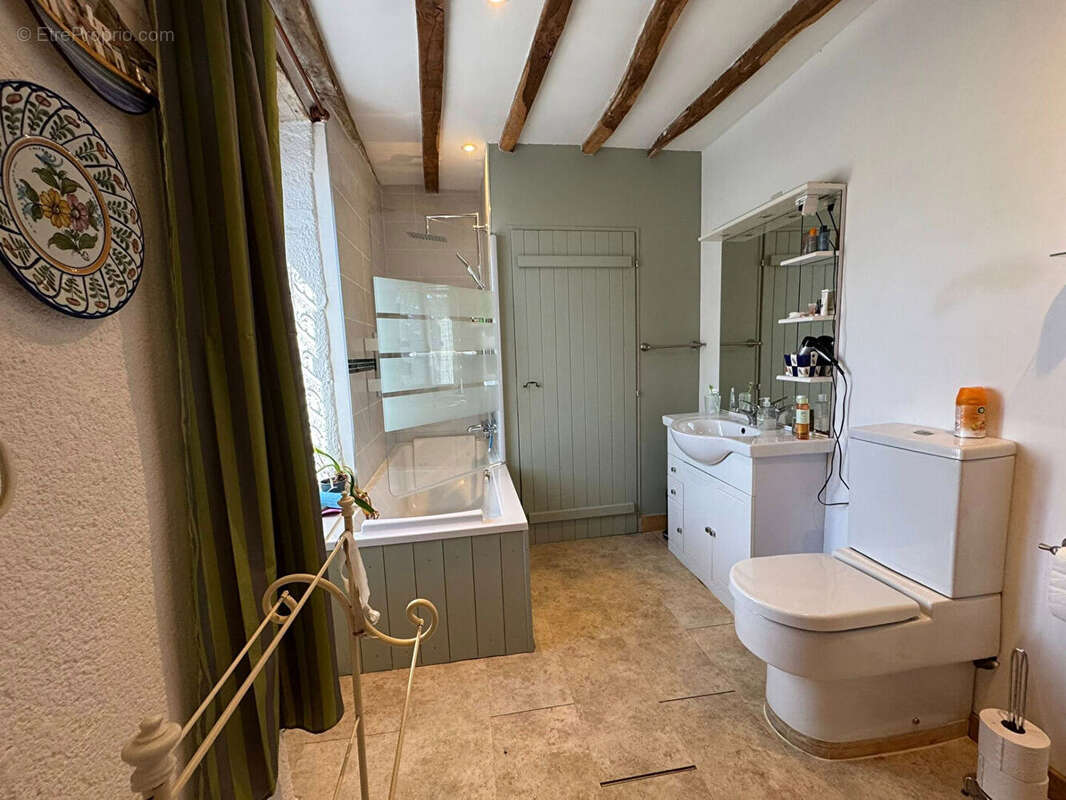 Maison à VILLEFAVARD